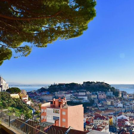 Aesthetic Riverview Apartment In Historical Lisbona Esterno foto