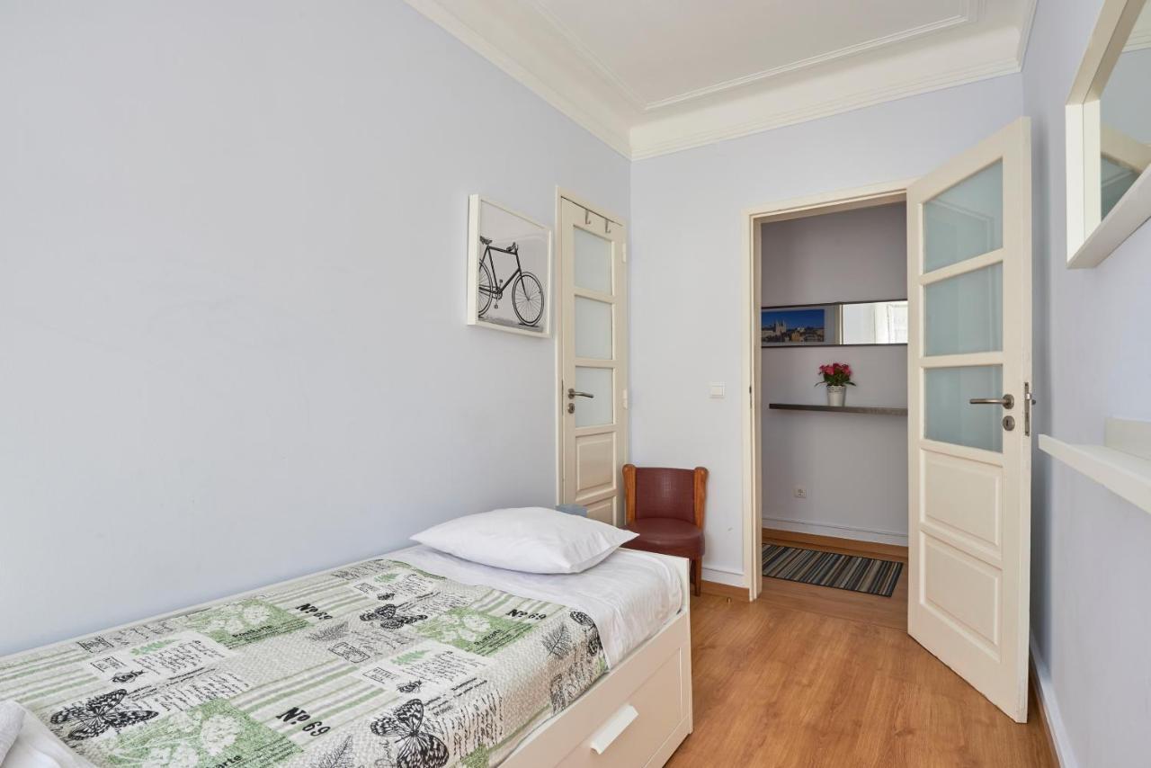 Aesthetic Riverview Apartment In Historical Lisbona Esterno foto