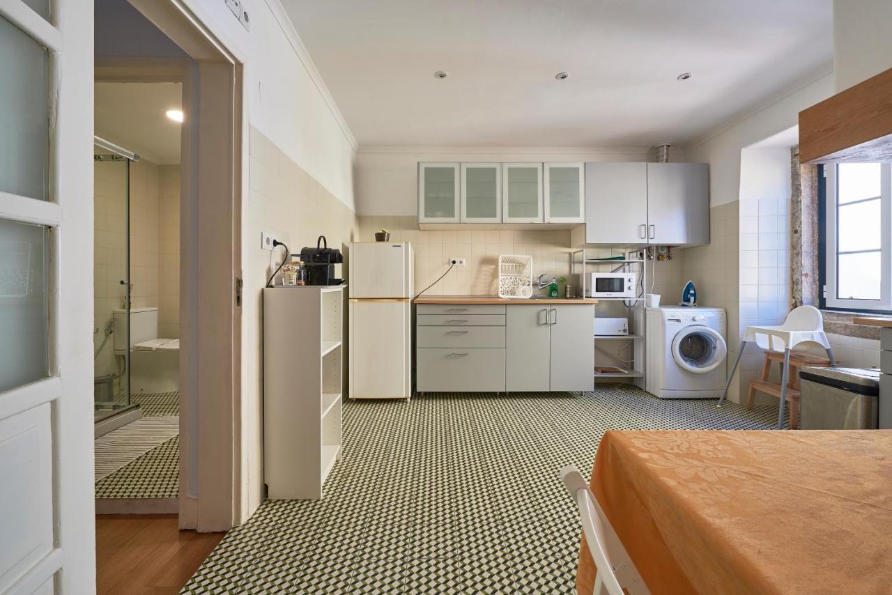 Aesthetic Riverview Apartment In Historical Lisbona Esterno foto